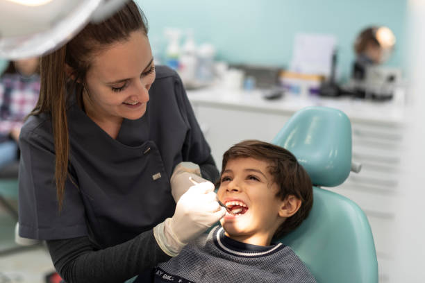 Best Emergency Dental Extractions in Petersburg, IL