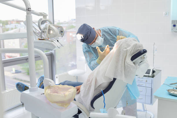 Best Emergency Dental Extractions in Petersburg, IL